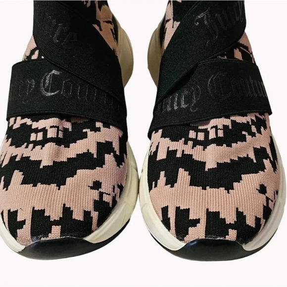 Juicy Couture Black and Pink Ankle Boots - Picture 6 of 12